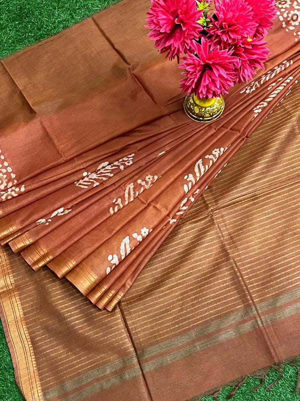 Cotton Silk Batik Print Saree With Blouse.