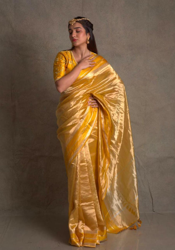 Banarasi Daybal Soft Crash Tissue Silk Saree With Blouse.