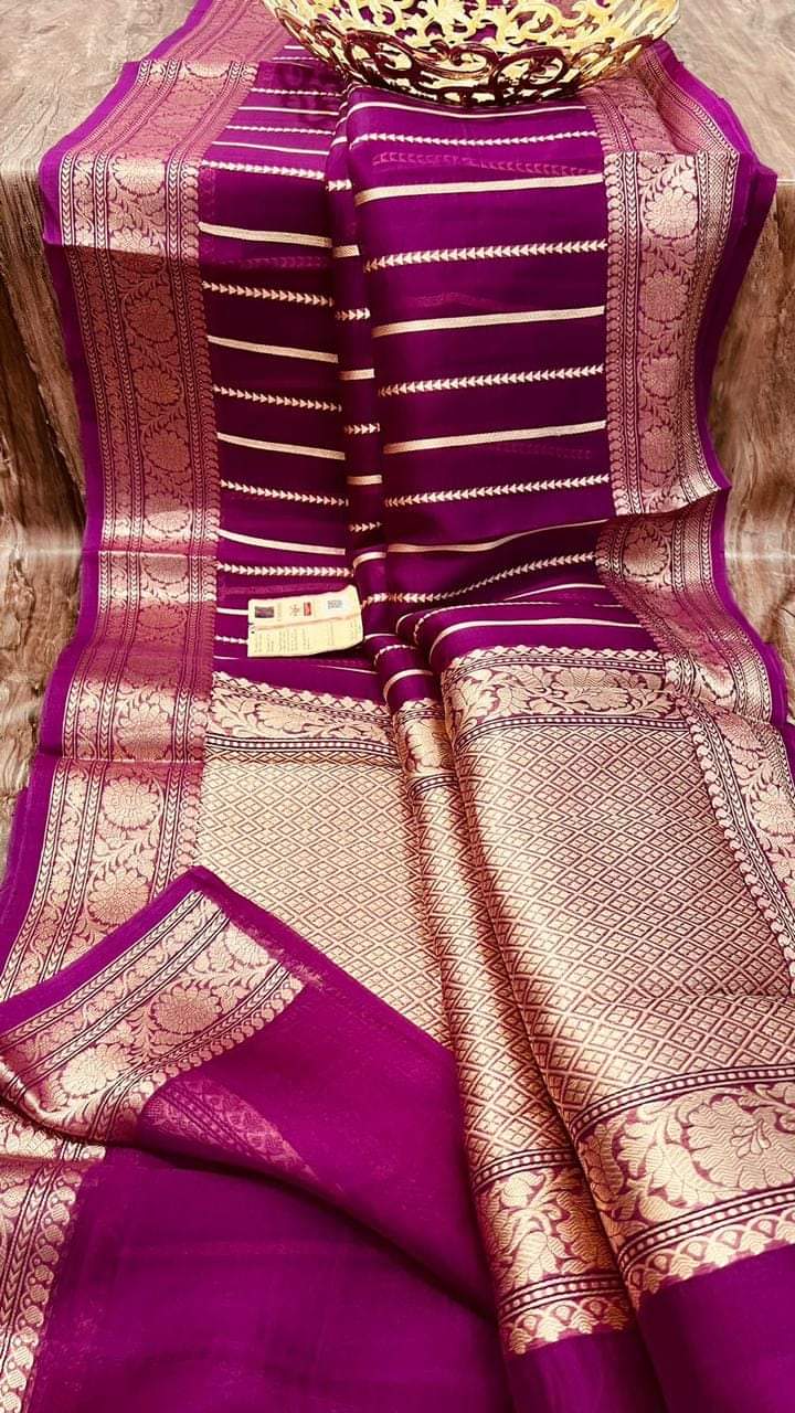 Banarasi Semi Kora Organza silk Saree With Blouse.