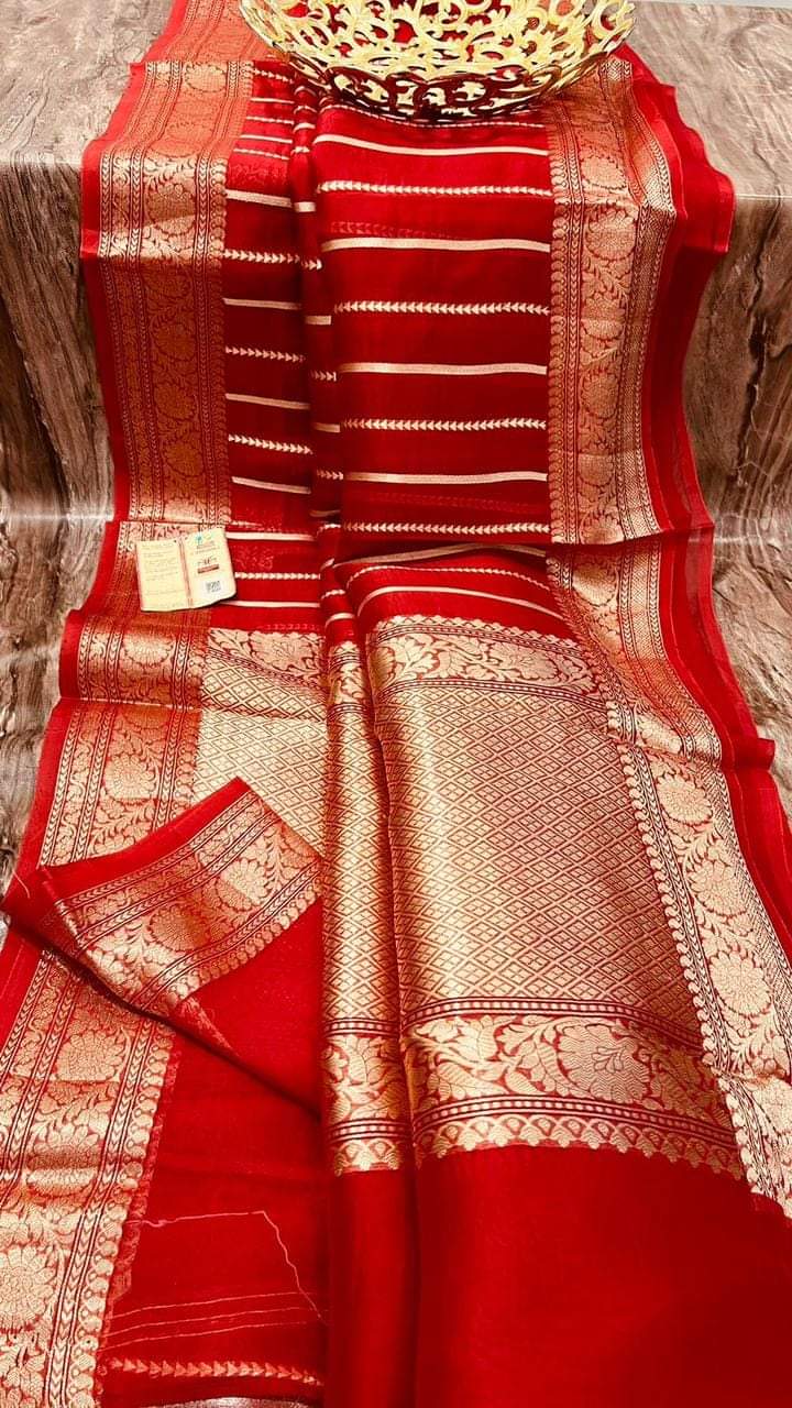 Banarasi Semi Kora Organza silk Saree With Blouse.