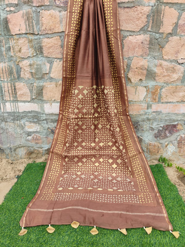 Pure Chanderi Silk Applique Work Saree With Blouse.